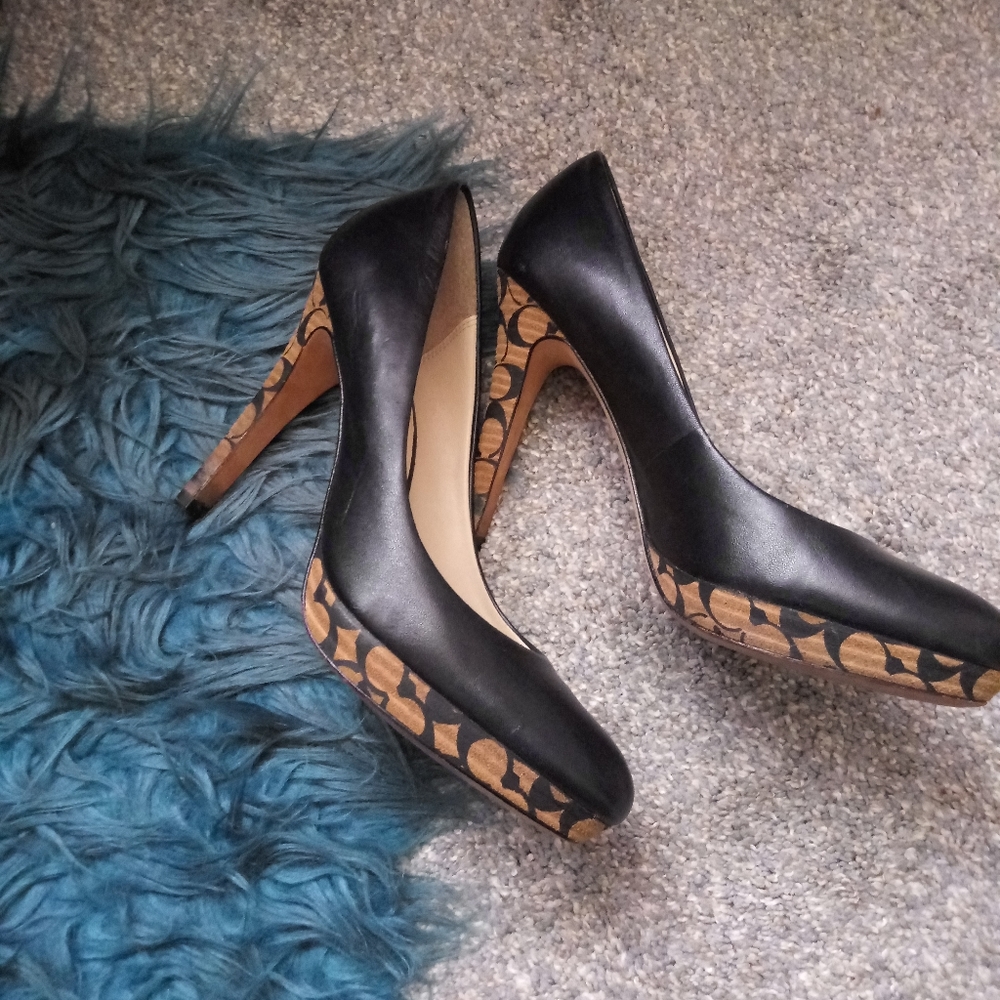 Coach Heels - Picture 7 of 7